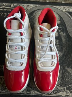Jordan 11 cherry size 10.5