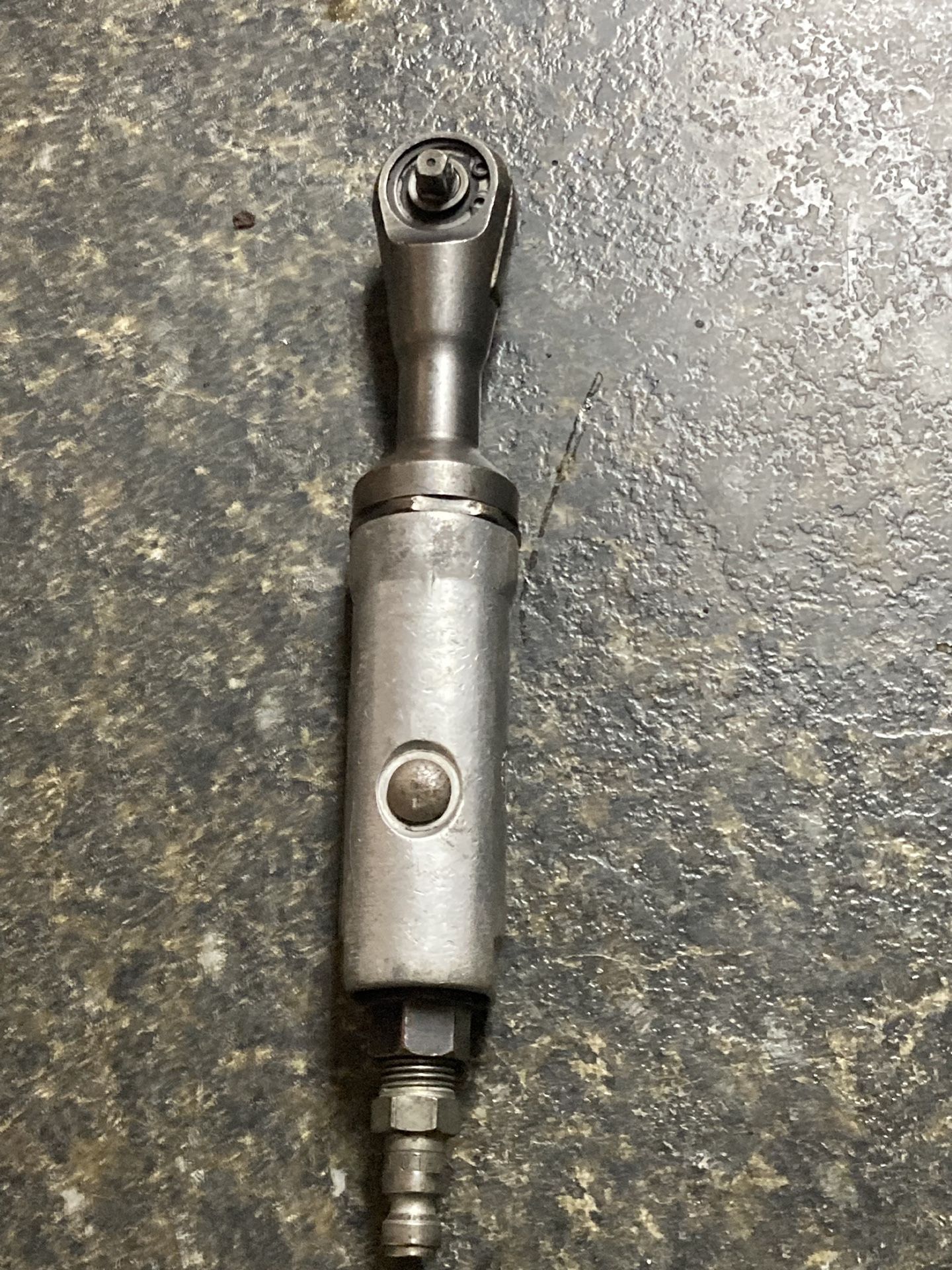 Mac Tools Air Mini Impact Ratchet Wrench