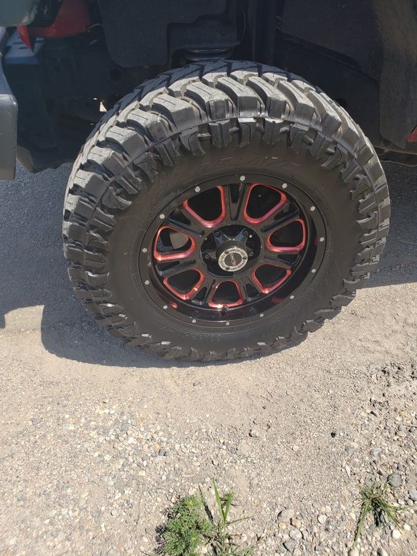 33 inch tires 17 inch rim for Sale in Melrose Park, IL OfferUp