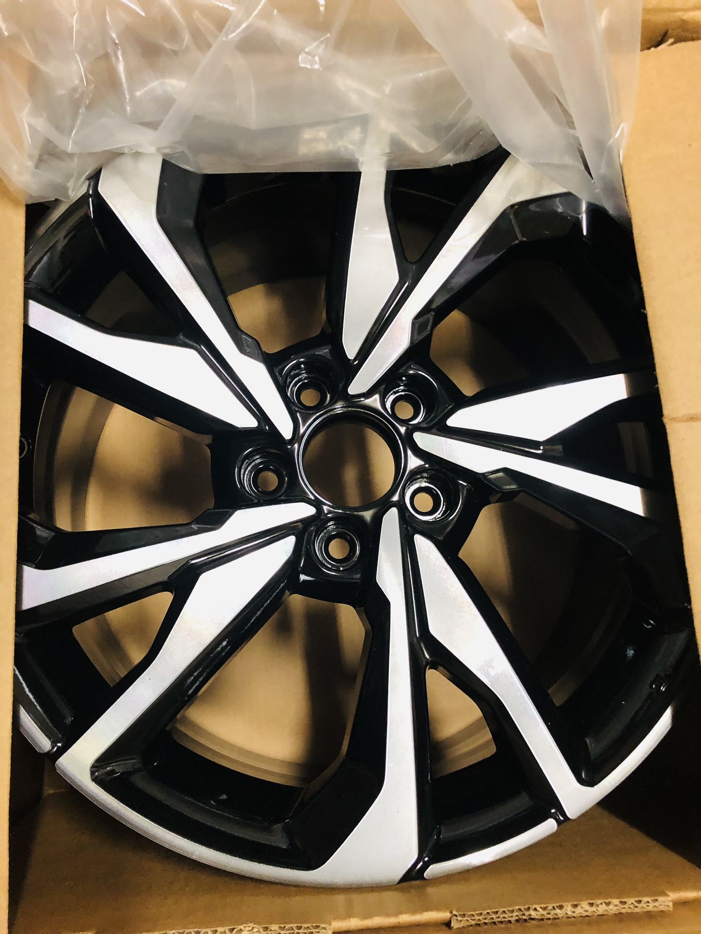 18" x 8" Honda Civic 2017 2018 2019 2020 2021 Factory OEM Wheel Rim  (1 Rim Only) - Brand New