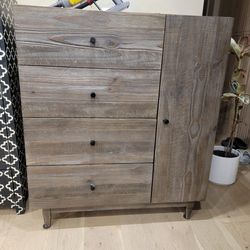 Beautiful antique looking Hidden Desk Drawer Dresser OBO