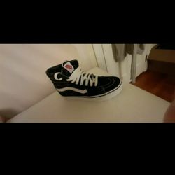 Selling Brand New VANS Shoes 40$ Only