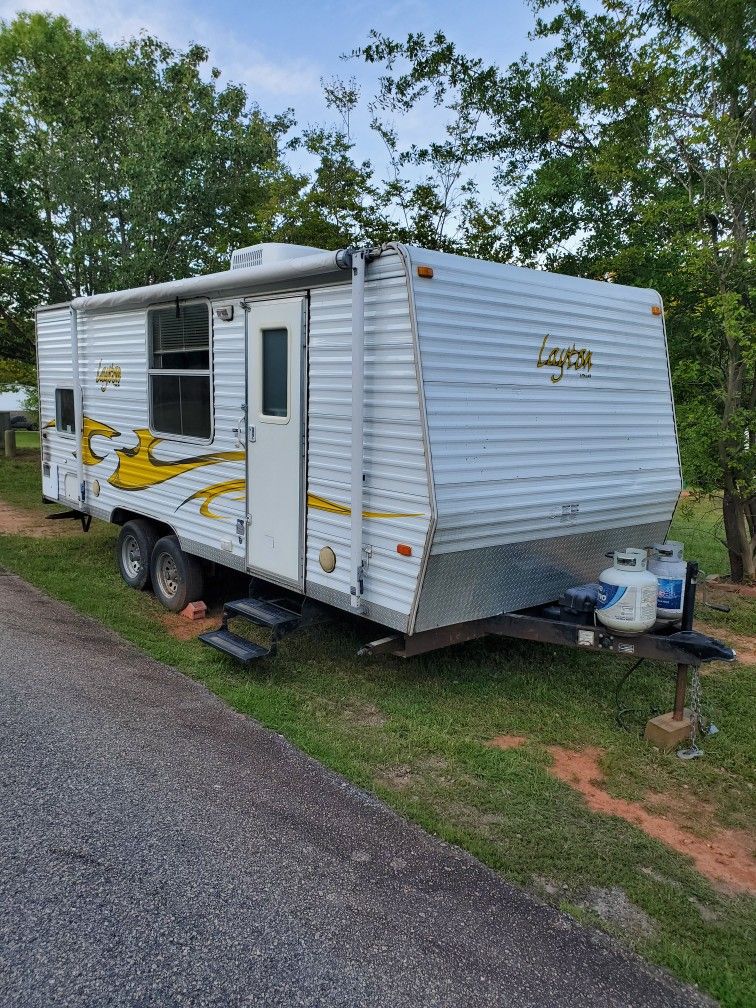 2006 Skyline Layton 23 ft camper