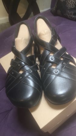 Clarks ladies shoes size 6 1/2 medium