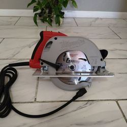 Milwaukee 7.1/4 Circular Saw 