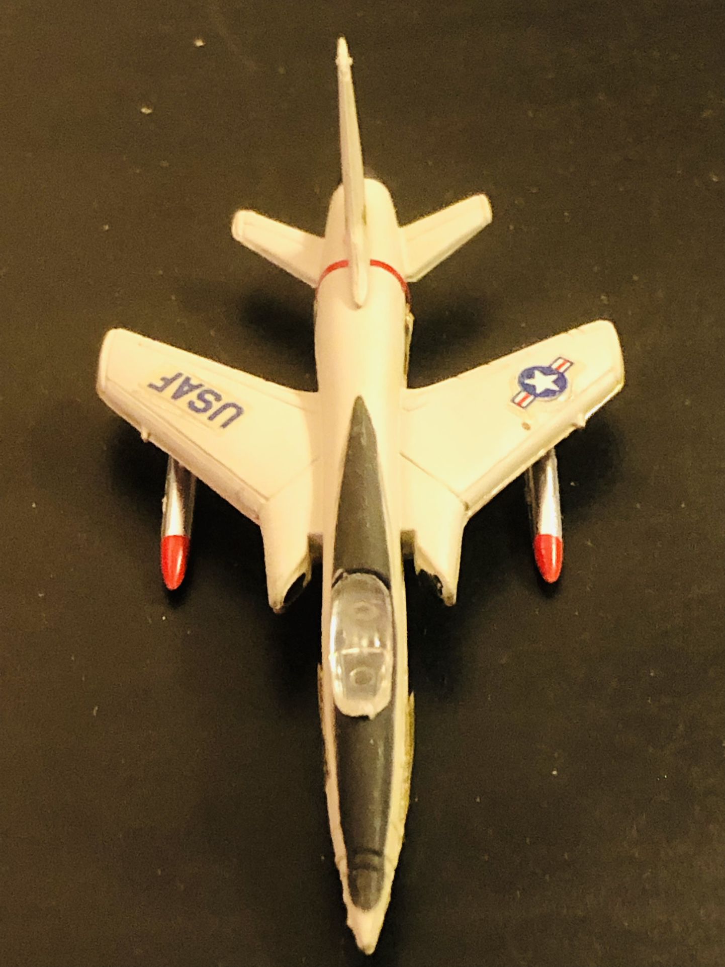 Tomy Bachmann Mini Planes 8310 10 Vietnam F-105 Thunderchief Jet 1:240 Scale 