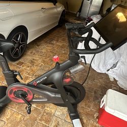 Peloton Like New