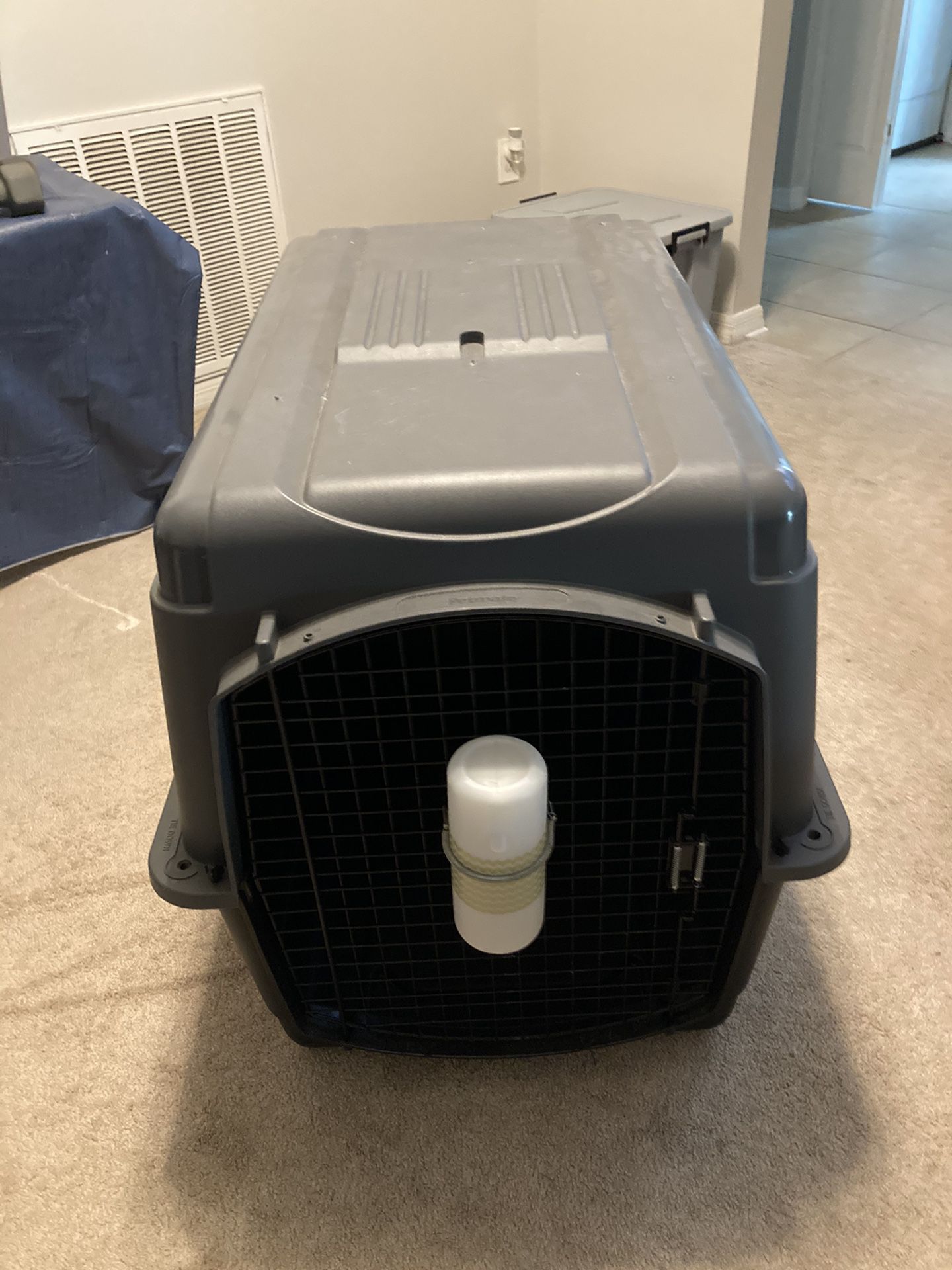 Dog Crate Kennel 70-90lbs Grey w bottle