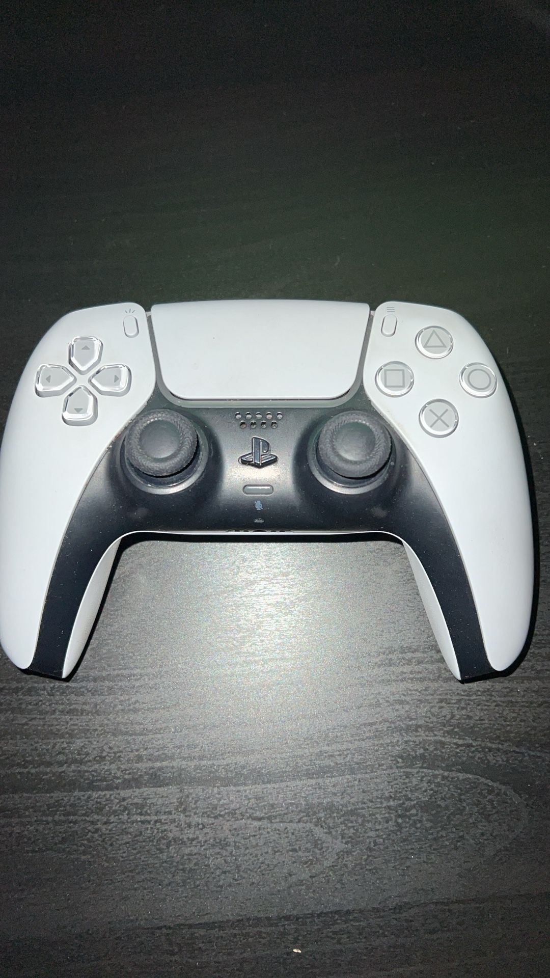 WHITE PS5 CONTROLLER