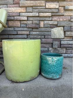 OUTDOOR POTS