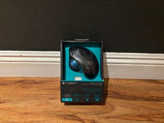 Logitech M570 Wireless Trackball Mouse