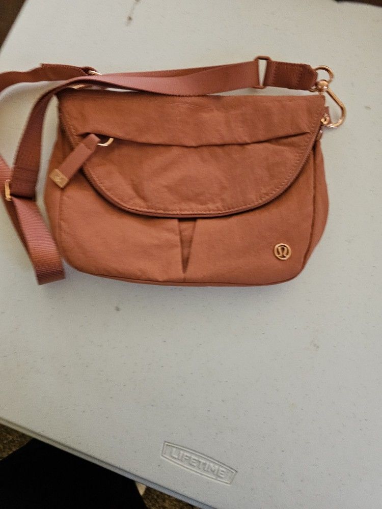 Lululemon All Night Festival Bag