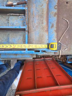 Aligner and alignment lift