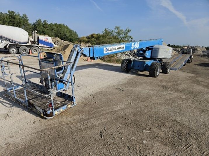 80’ Straight Boom - Genie S-85