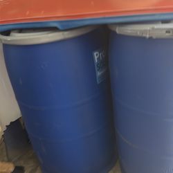Empy barrels contenedores vasios $50 each