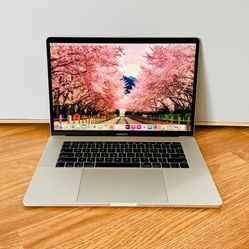 APPLE MACBOOK PRO 15” 2019 i7 6CORE 32GB RAM 1TB SSD FULLY FUNCTIONAL