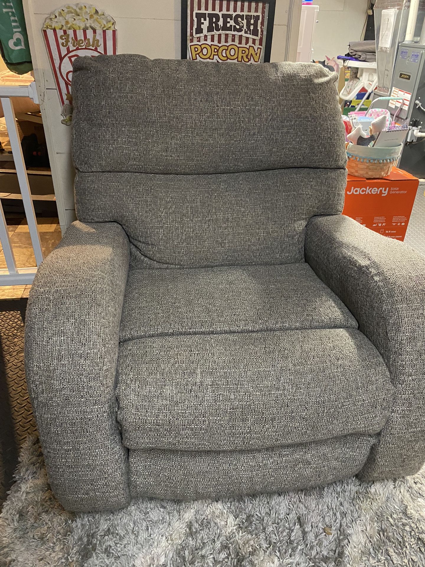 Reclinable Eléctrico Con USB /  Electric recliner with USB