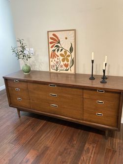 Gorgeous Mid Century Modern Walnut Nine Drawer Dresser~