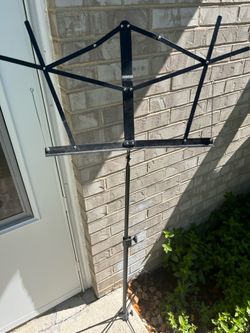 New music stand  ( Hamilton )