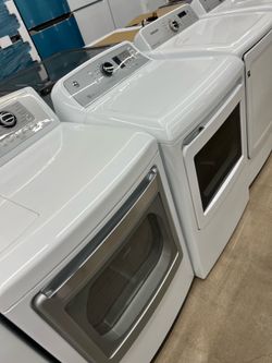 Major Deals Hurry In