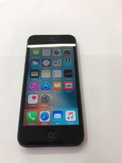 iPhone 5 unlocked very clean