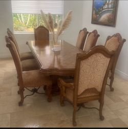 AICO Monte Carlo Dining Set by Michael Amini