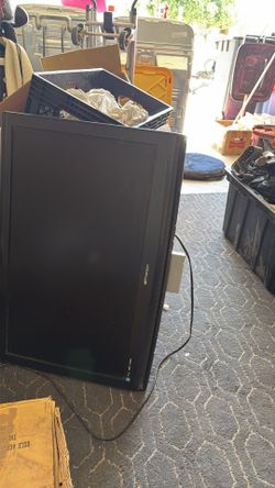 32” Emerson tv