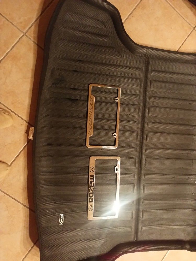 Cargo Mat Mazda3 And Two License Frames