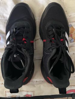Adidas OwnTheGame 2.0 mid-top basketball shoes