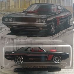 Hot Wheels Detroit Muscle '70 Dodge Hemi Challenger Diecast Car #5/6