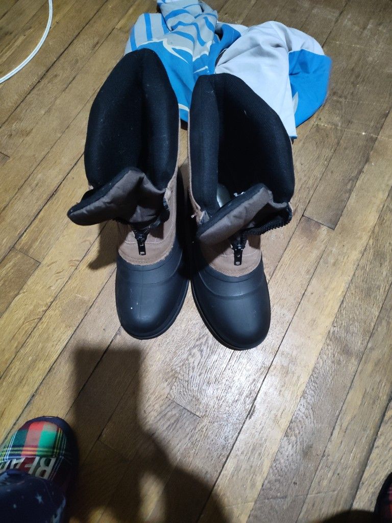 Men Boots Make Reasonable Offer$20 Today