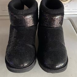 Black Uggs