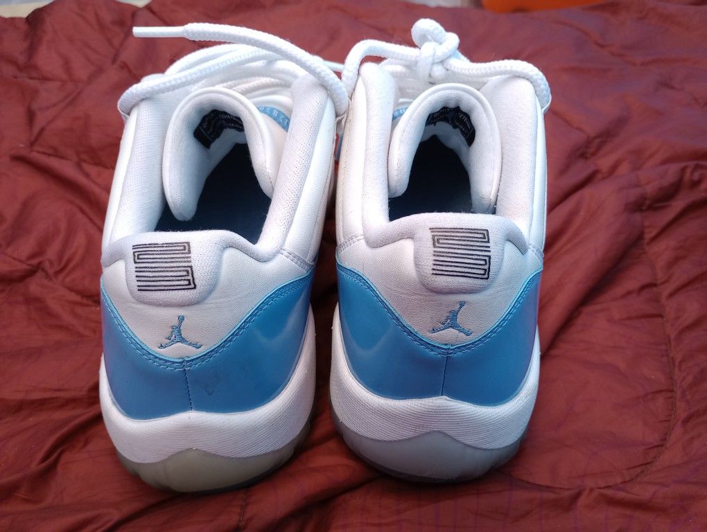 2012 Air Jordan 11 Low Cherry Bottom Og all - Size 8.5 for Sale in Waddell,  AZ - OfferUp