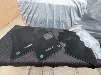 Nissan Kicks Front and Rear Floor Mats