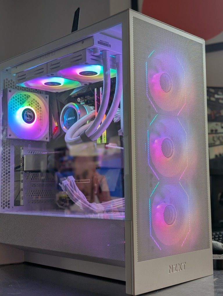 Nivida RTX 3070 Ti AMD Ryzen 7 High End Custom Gaming PC