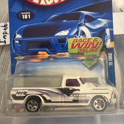 Mattel Hot Wheels '79 Ford 2002 Brand New 181 Black Hawk Messengers White
