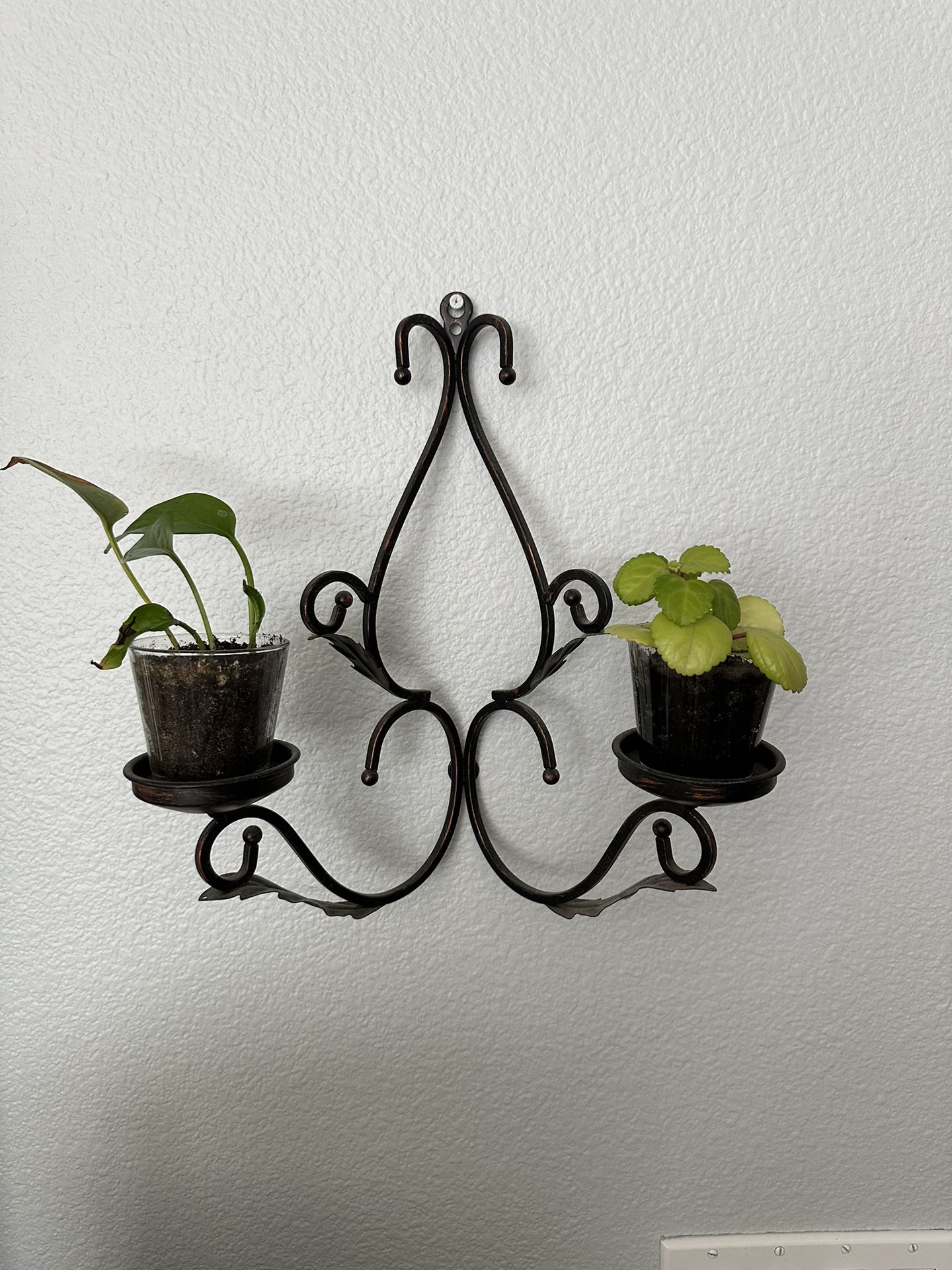Set Of 2 Matching Wall Hanging Plant Holders 