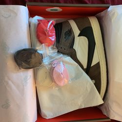 Travis Scott Jordan 1 High