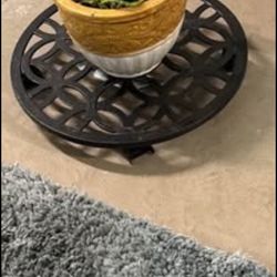 11.8 in. Black Round Flower Steel Plant Caddy had quite a few last one as of must pick up 1116 