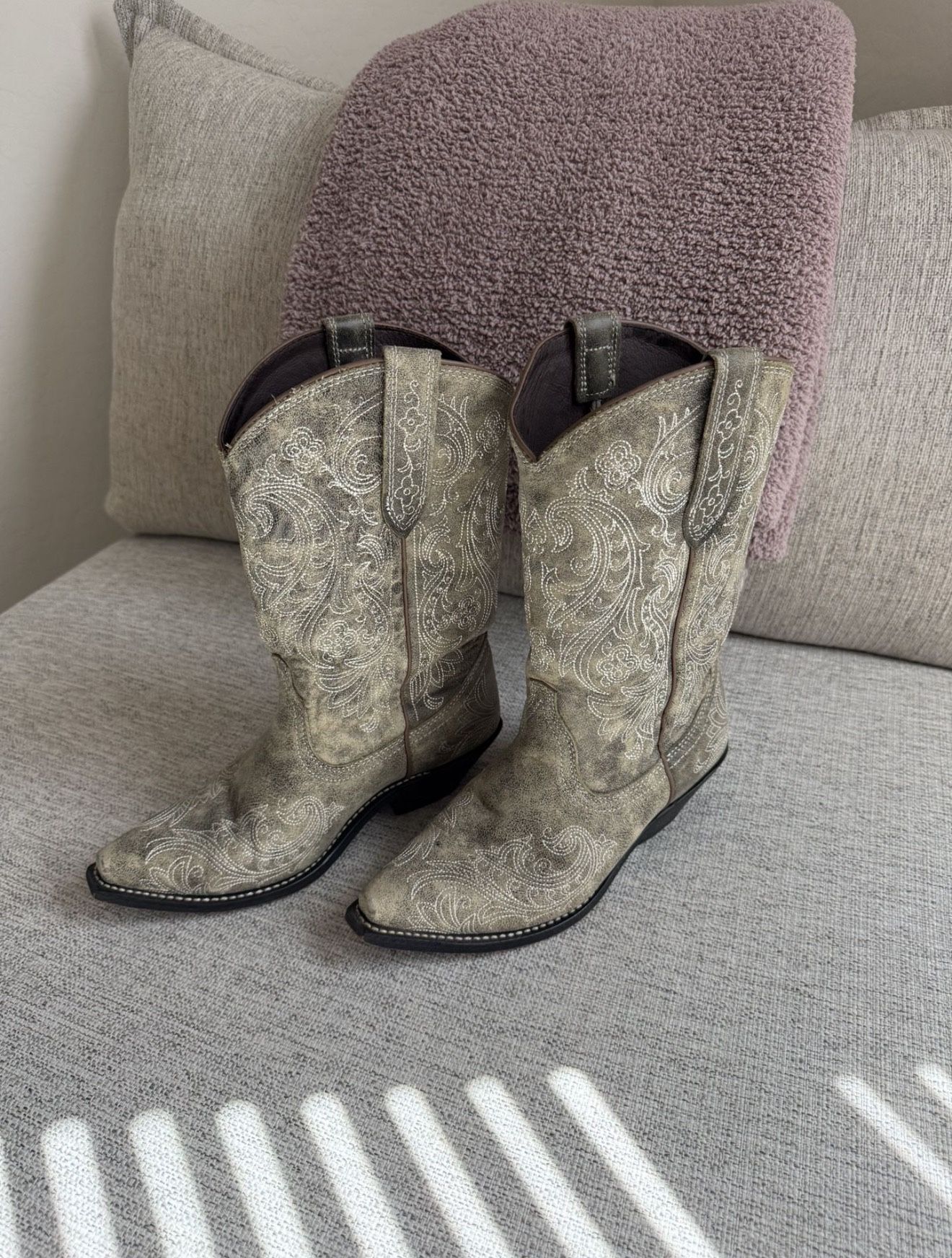 Rock In Country Boots