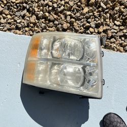 headlights for Chevy Silverado 2007-2013