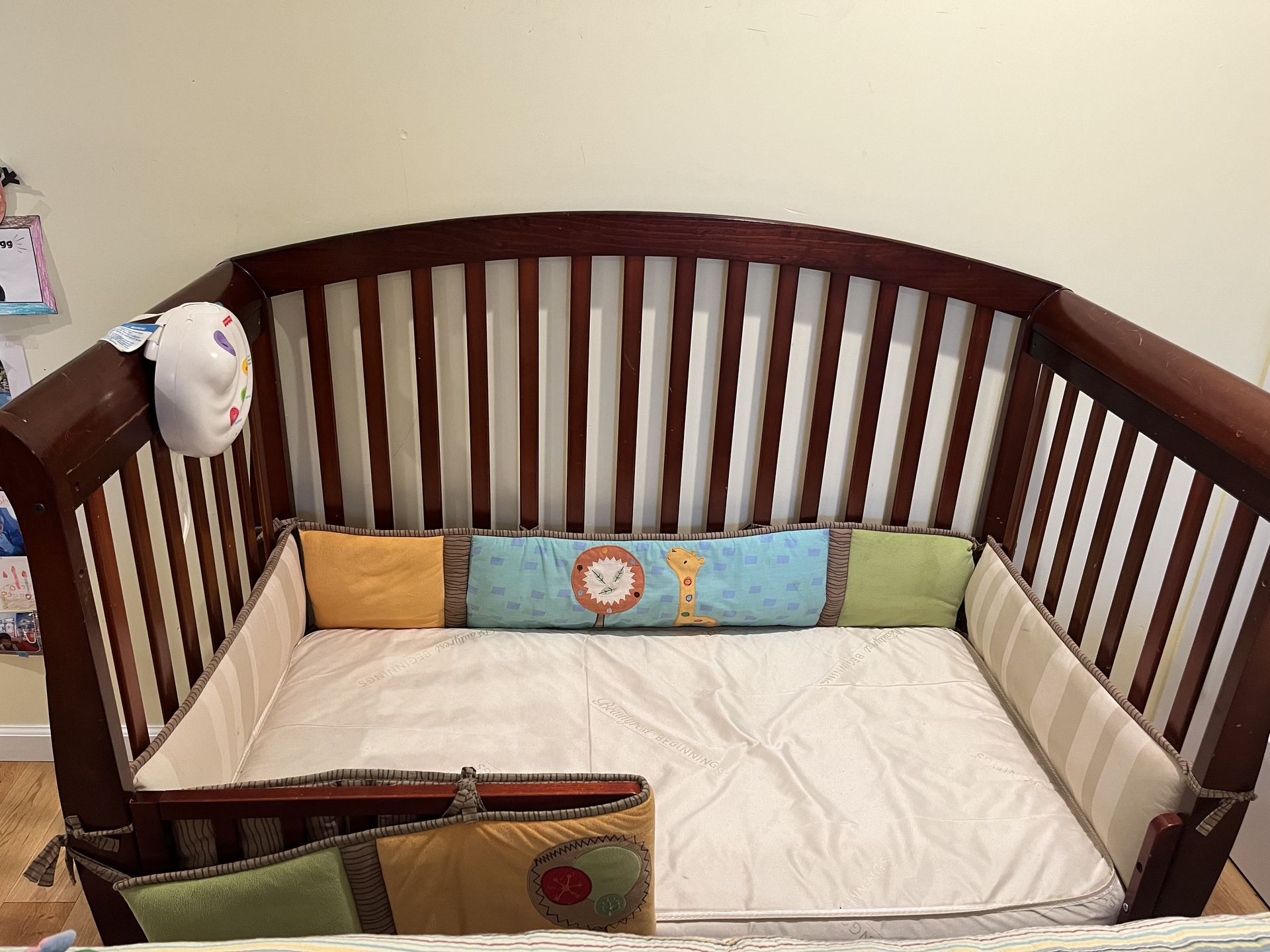 Crib + Mattress + Side Cushion