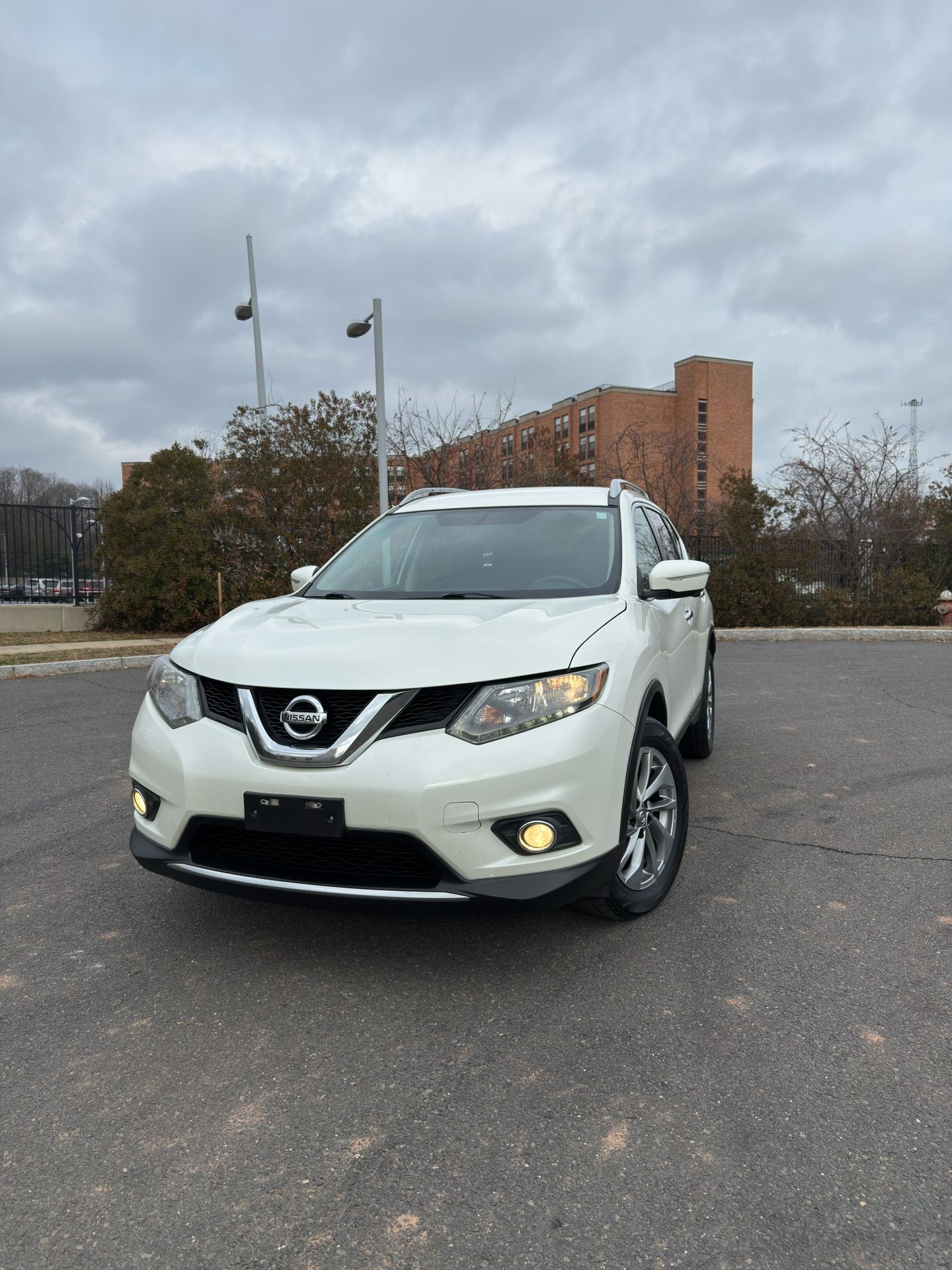 NISSAN ROGUE 2015 SL AWD CLEAN CARFAX RUNS PERFECT