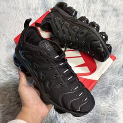 ALL SIZES/ Brand New Nike Vapormax Plus 