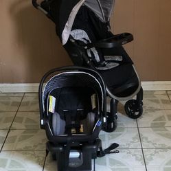 LIKE NEW GRACO CLICK CONNECT TRAVEL SYSTEM STROLLER CAR SEAT AND BASE!!!!