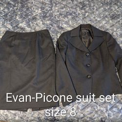 Women  Evan-Picone black  skirt suit set.