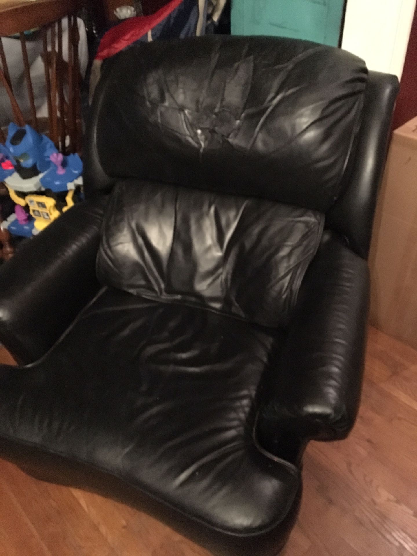 Free Leather Reclining Chair & Chifferobe