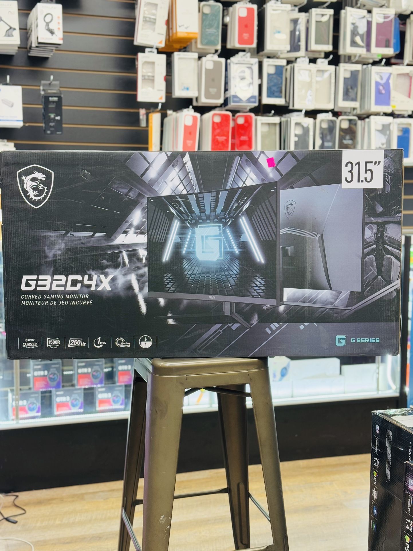 MSI g32c4x Curved Gaming Monitor 31.5 Inch