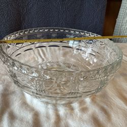 Serving Bowl Embossed glass
