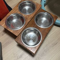 Stand With Metal Dog Bowls